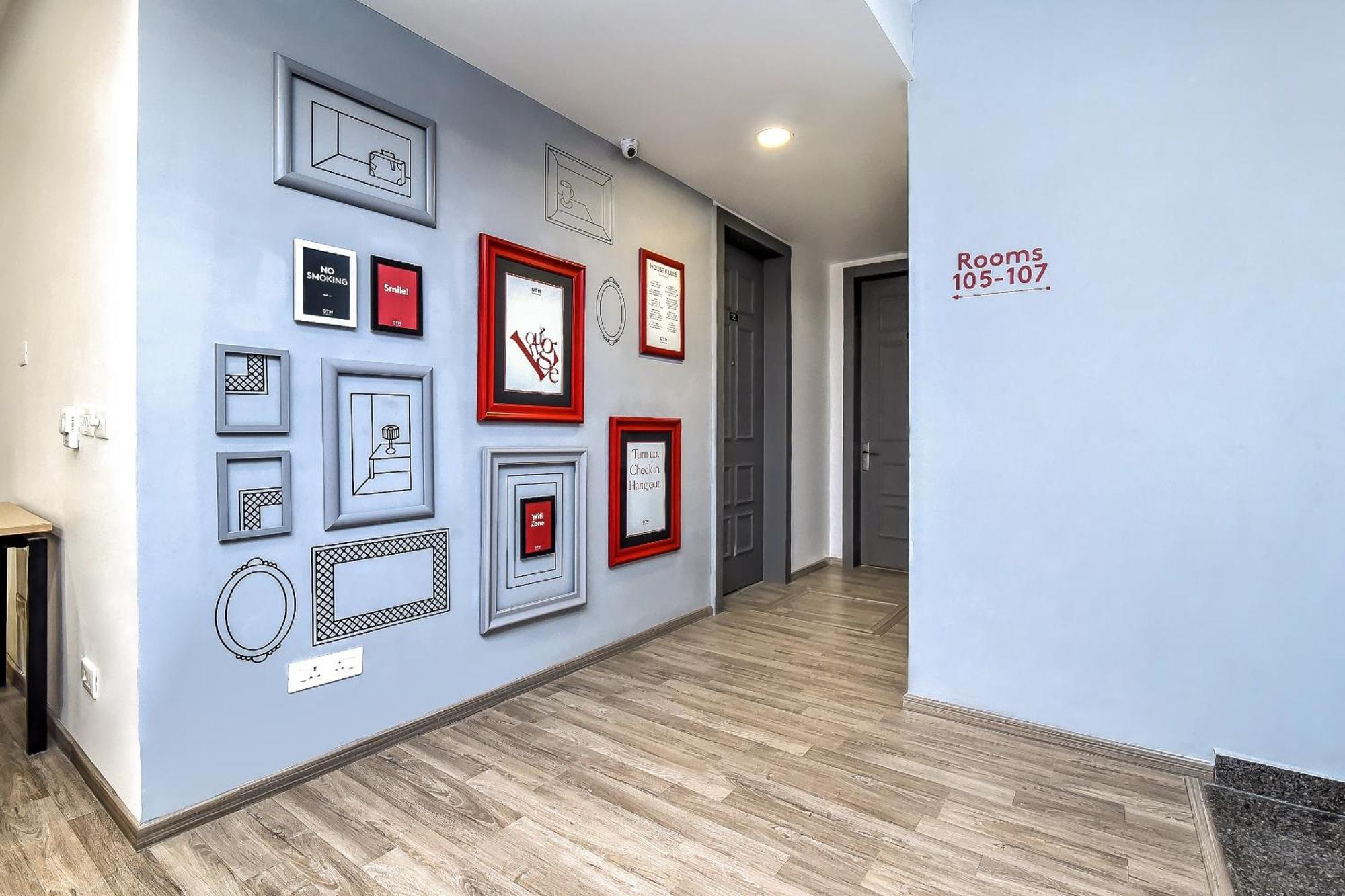 Отель Townhouse Somani Apta Экстерьер фото