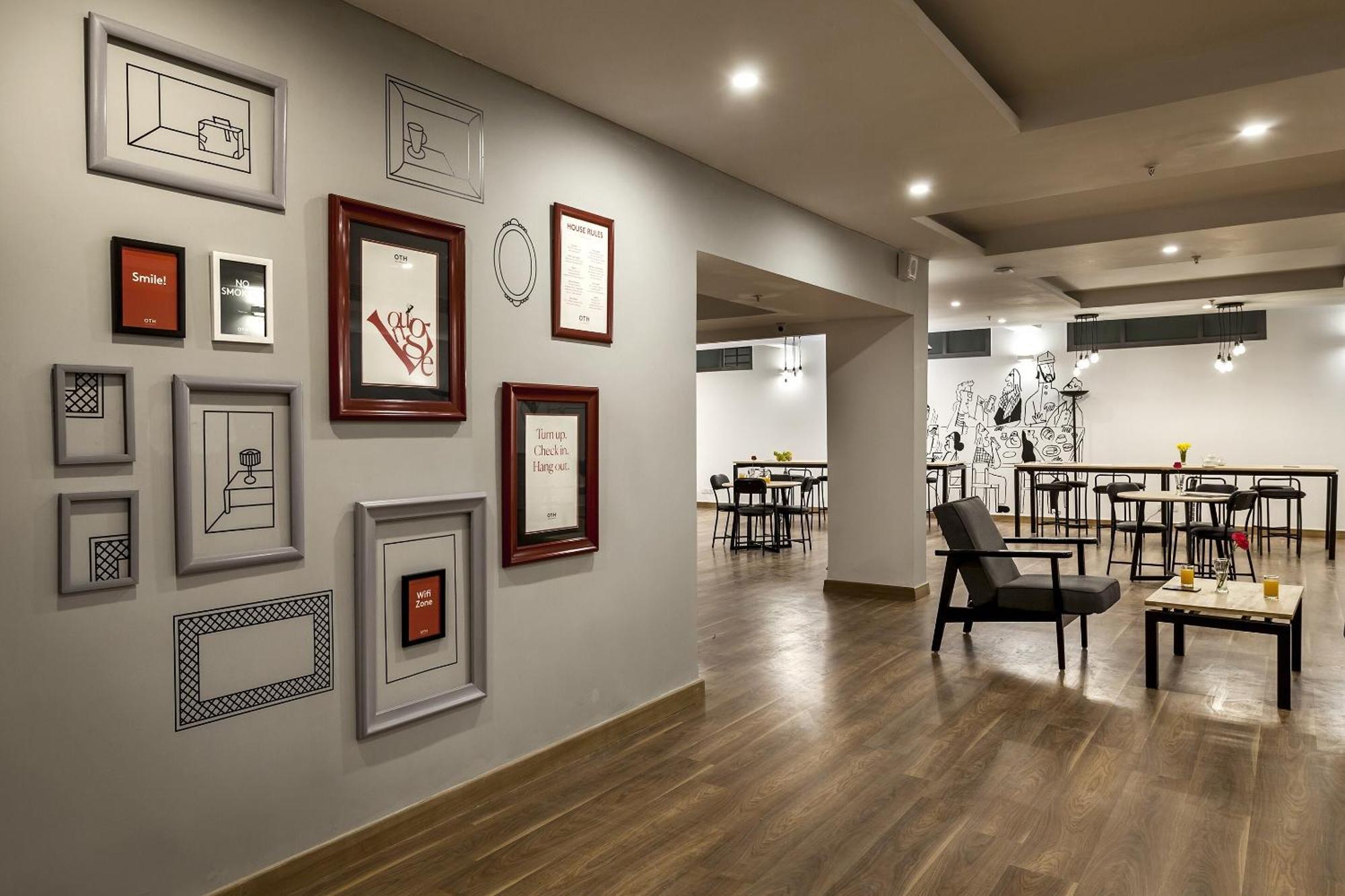 Отель Townhouse Somani Apta Экстерьер фото